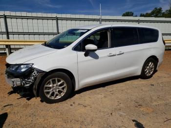  Salvage Chrysler Pacifica