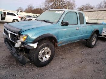  Salvage Toyota Tacoma