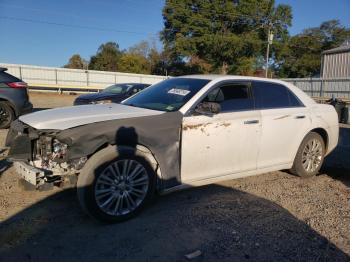  Salvage Chrysler 300