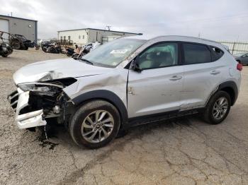  Salvage Hyundai TUCSON