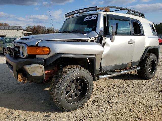  Salvage Toyota FJ Cruiser