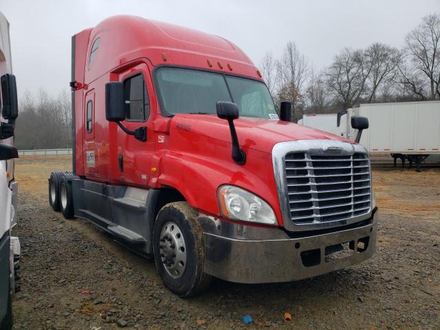  Salvage Freightliner Cascadia 1