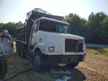  Salvage White Gmc Convention