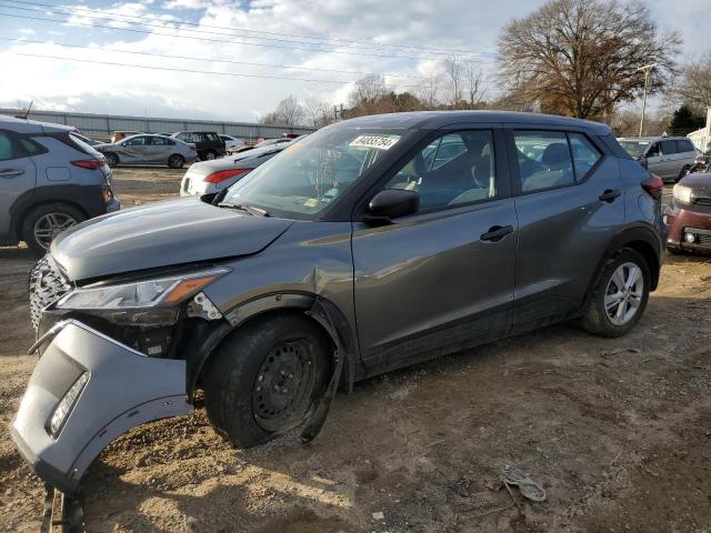  Salvage Nissan Kicks