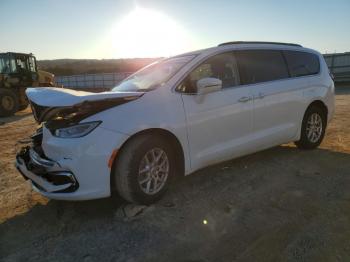  Salvage Chrysler Pacifica