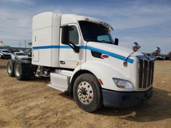  Salvage Peterbilt 579