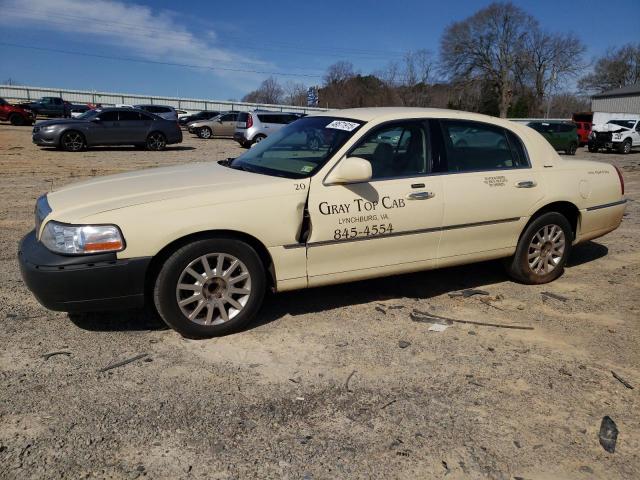  Salvage Lincoln Towncar