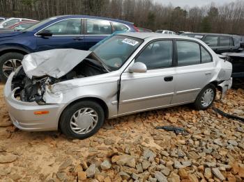  Salvage Hyundai ACCENT