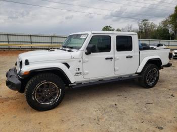  Salvage Jeep Gladiator