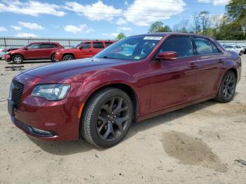  Salvage Chrysler 300