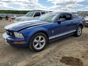  Salvage Ford Mustang
