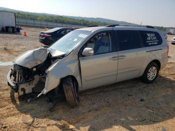  Salvage Kia Sedona