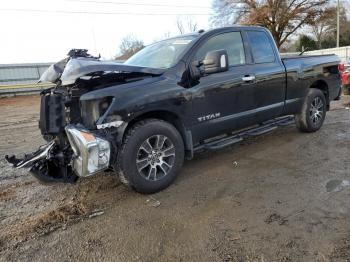  Salvage Nissan Titan