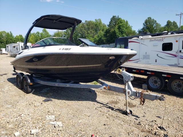  Salvage Sea Ray 210