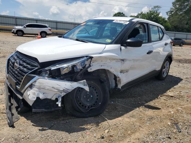 Salvage Nissan Kicks