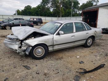  Salvage Ford Crown Vic