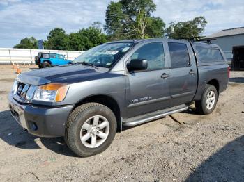  Salvage Nissan Titan