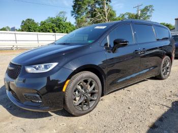  Salvage Chrysler Pacifica