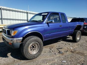  Salvage Toyota Tacoma