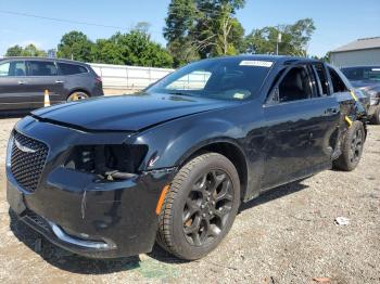  Salvage Chrysler 300