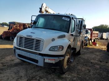  Salvage Freightliner M2 106 Med