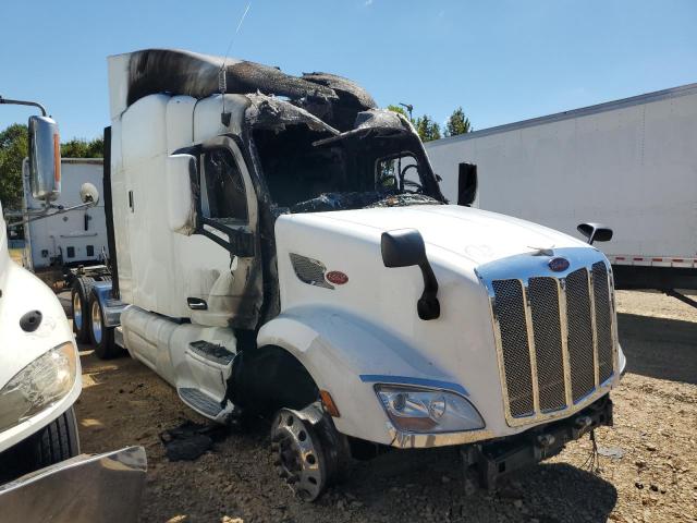  Salvage Peterbilt Tractor 579
