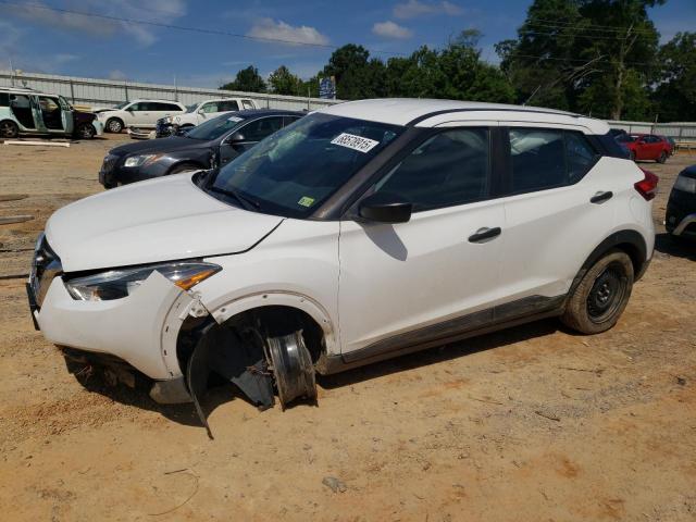  Salvage Nissan Kicks