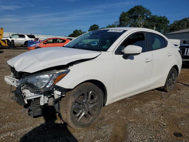  Salvage Toyota Yaris