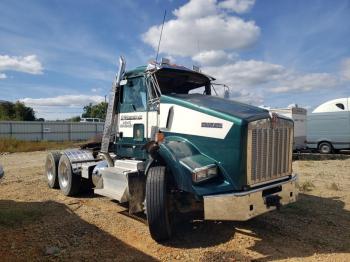  Salvage Kenworth T800