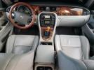 Jaguar Xj8 Image 3