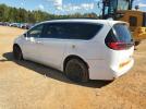 Chrysler Pacifica Touring L Image 3