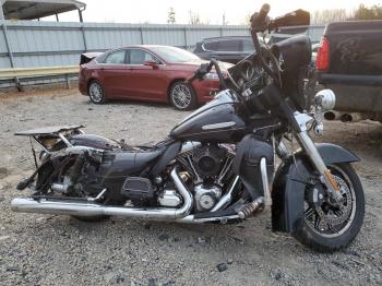  Salvage Harley-Davidson Fl