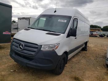  Salvage Mercedes-Benz Sprinter