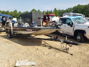  Salvage Land Rover Boat