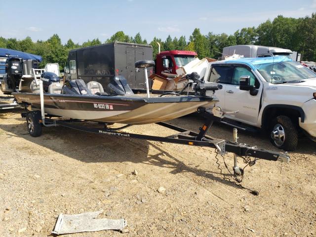  Salvage Land Rover Boat