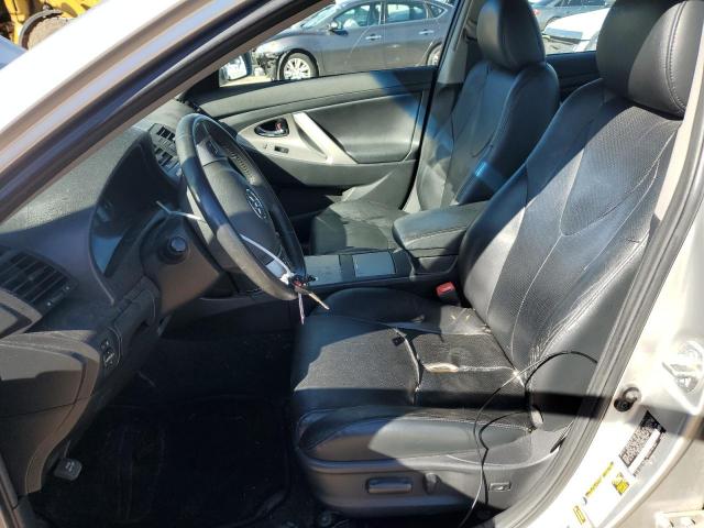 Toyota Camry Le Image 5