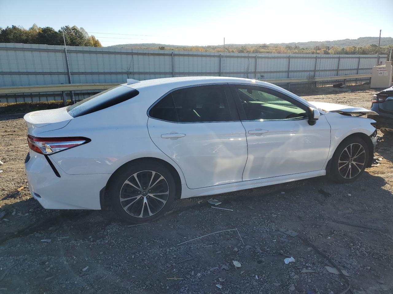 Toyota Camry Se Image 2