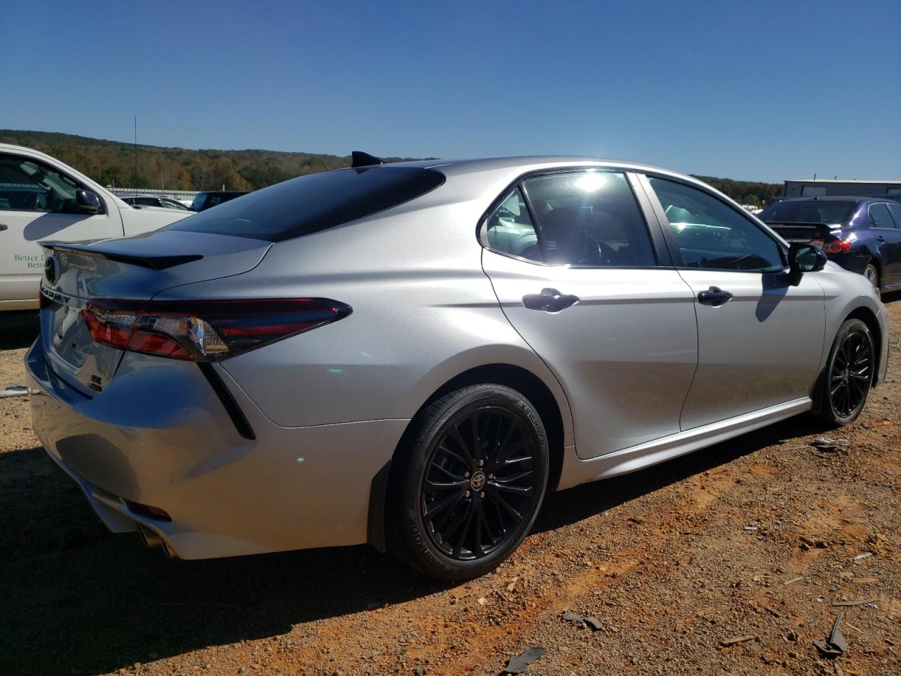 Toyota Camry Se Image 2