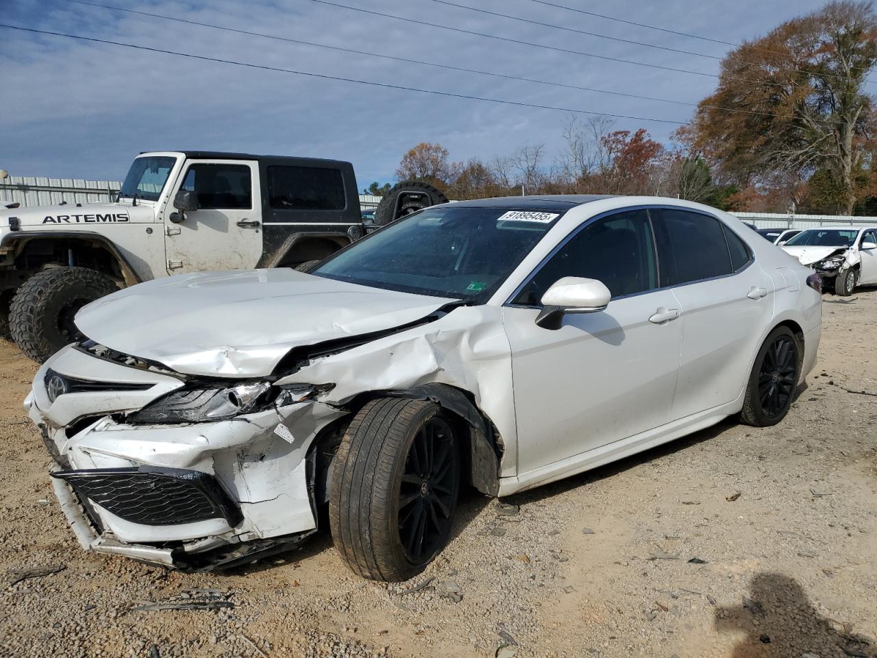 Toyota Camry Xse Image 1