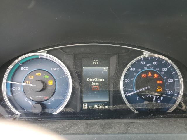 Toyota Camry Hybrid Image 4