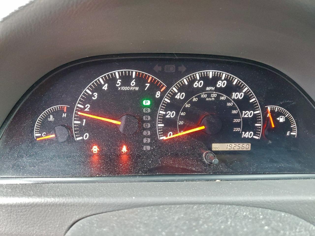 Toyota Camry Le Image 12