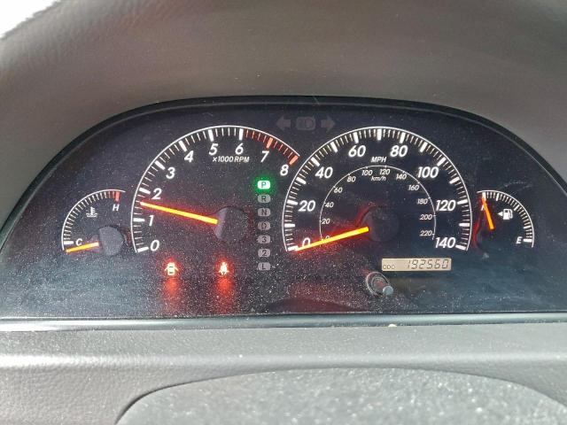 Toyota Camry Le Image 12