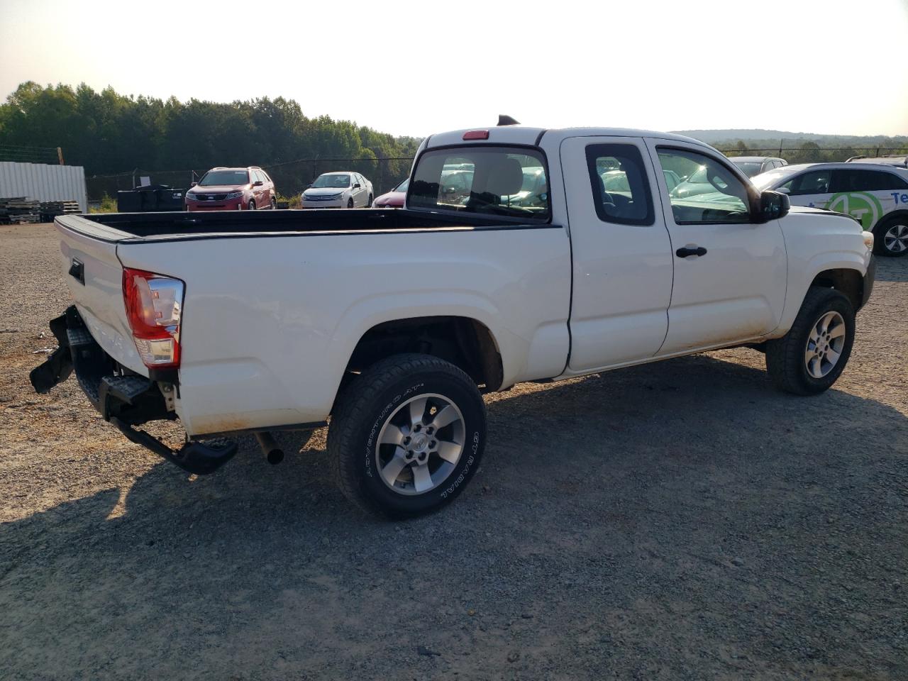 Toyota Tacoma Access Cab Image 7