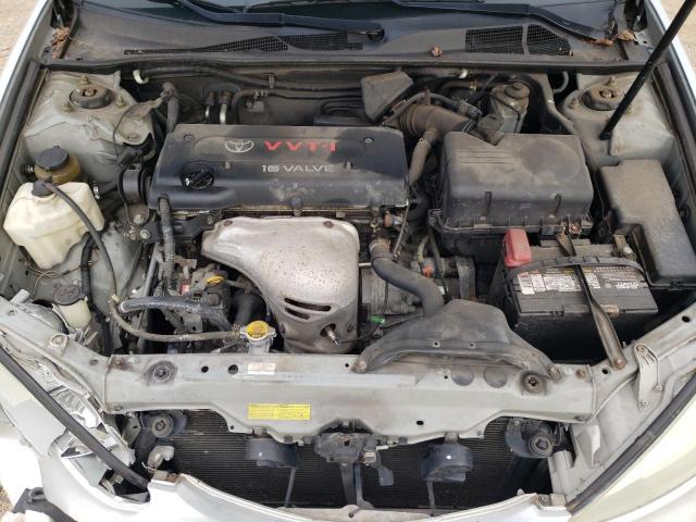 Toyota Camry Le Image 10