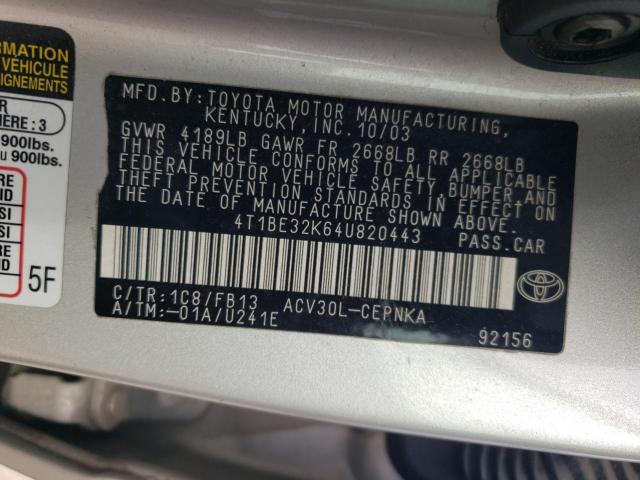 Toyota Camry Le Image 12