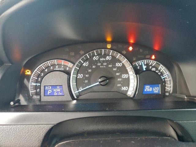 Toyota Camry L Image 11