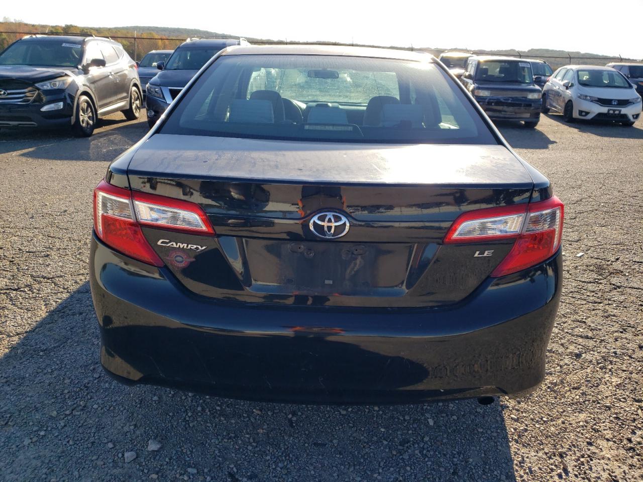 Toyota Camry L Image 4