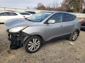  Salvage Hyundai TUCSON