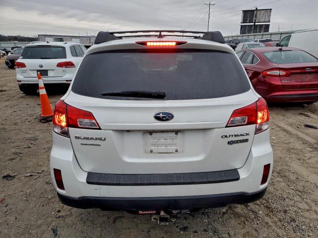 Subaru Outback 2.5i Limited Image 8