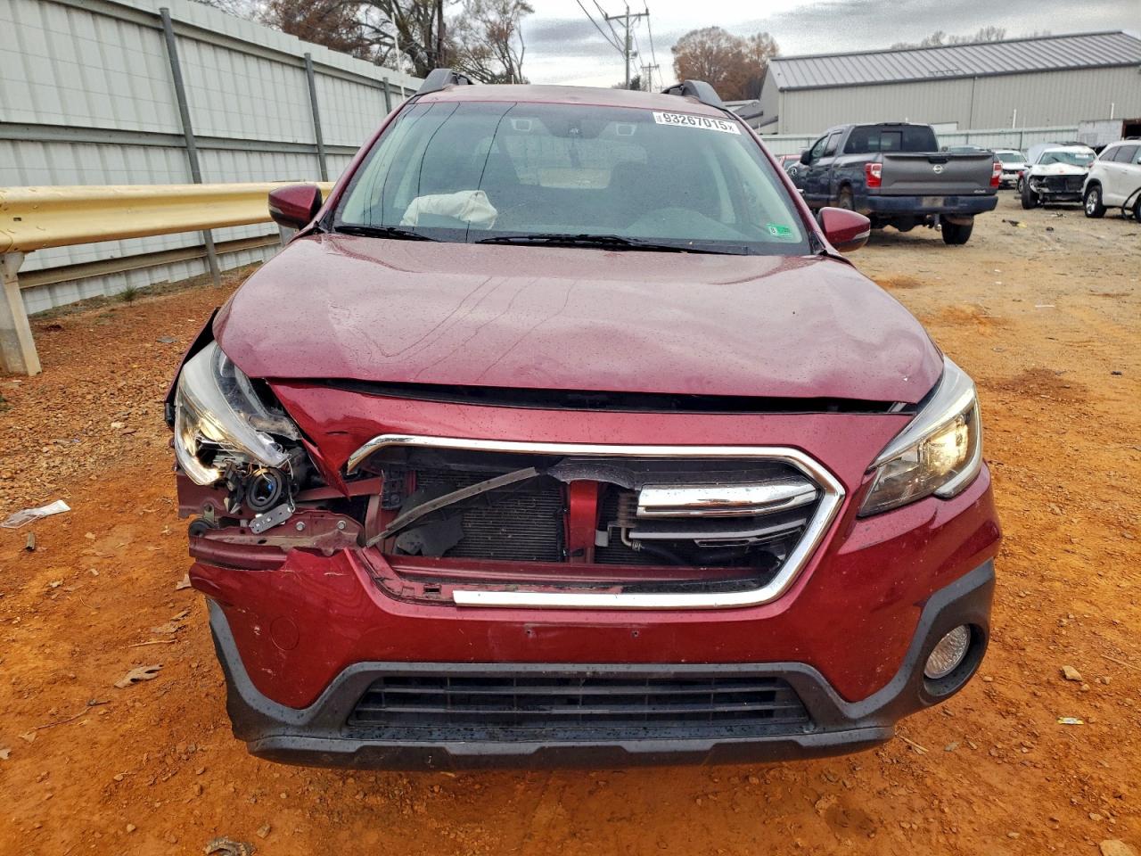 Subaru Outback 2.5i Premium Image 2